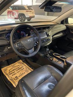 تۆیۆتا ئەڤەلۆن